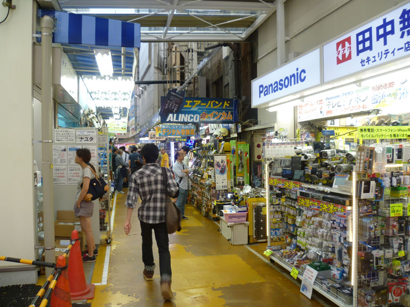 Магазинчики электроники в Токио